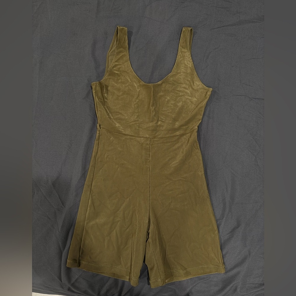 Weworewhat active jumbsuit in size Small.
